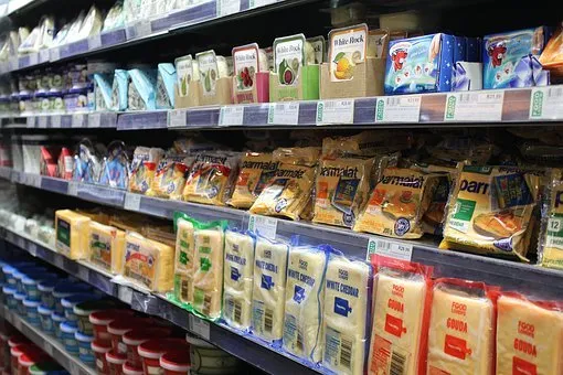 Саратовцев ожидает рост цен на молоко, сливочное масло и сыры